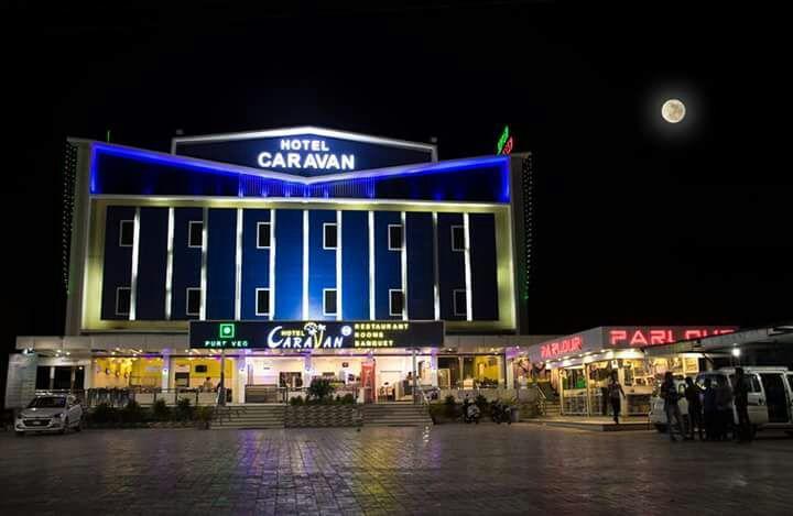 Hotel Caravan Unjha Ngoại thất bức ảnh